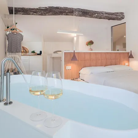 דירה Dreamers Sea View - White And *