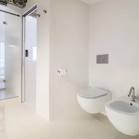 Dreamers Sea View - White And Manarola