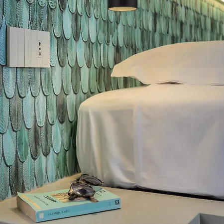 Dreamers Sea View - White And *